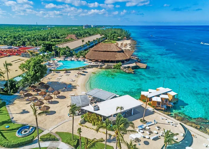 Resort Presidente Intercontinental & By Ihg