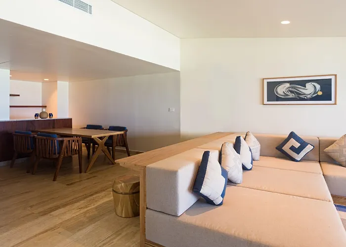 Presidente Intercontinental & By Ihg Resort