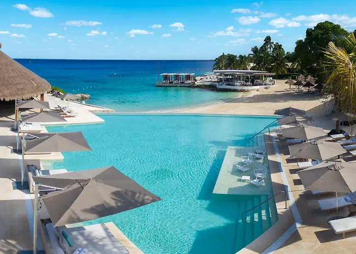 Resort Presidente Intercontinental & By Ihg