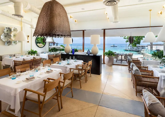 Presidente Intercontinental & By Ihg Resort