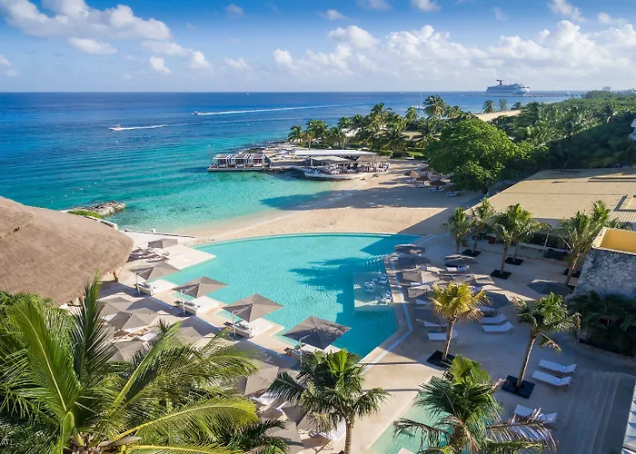 Resort Presidente Intercontinental & By Ihg